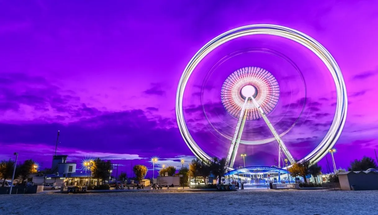 Notte Rosa 2024 Rimini ruota panoramica