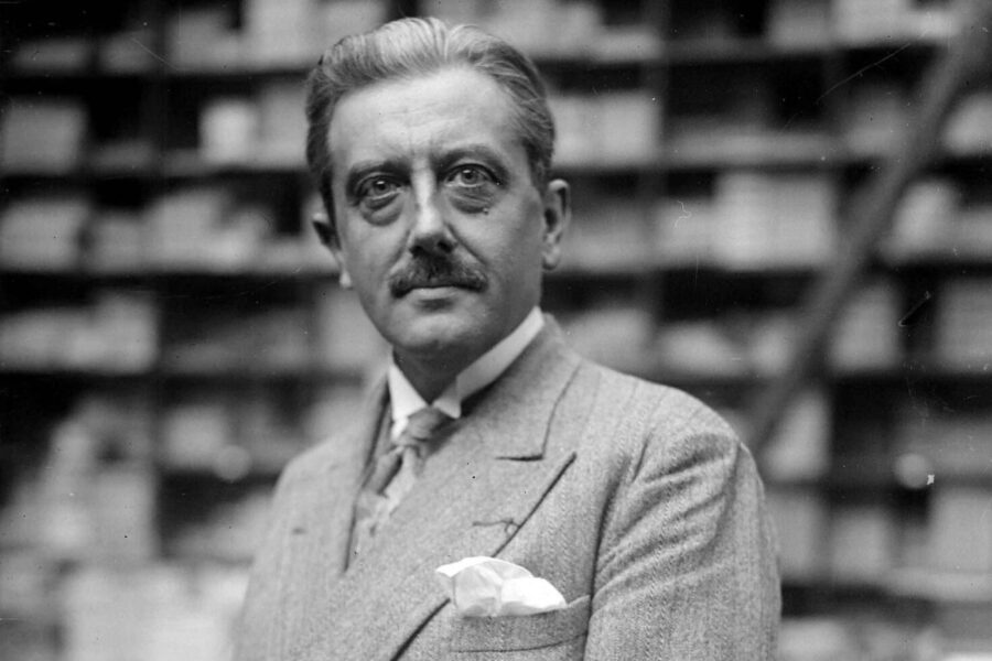 Georges Bernanos photographie Plon 1929 0 1399 933 900x600 1